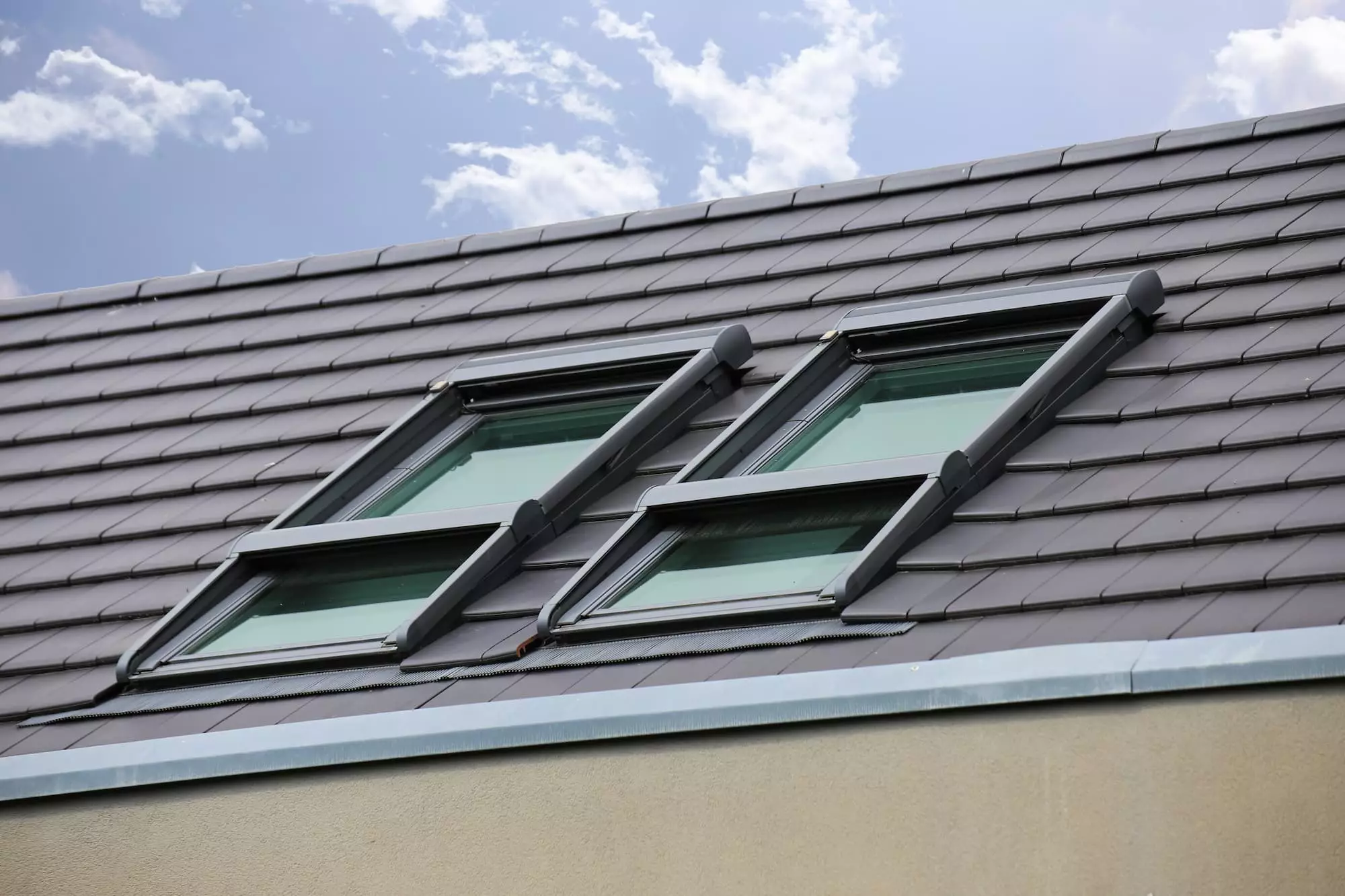 Pose de VELUX - LS Couverture du Sud
